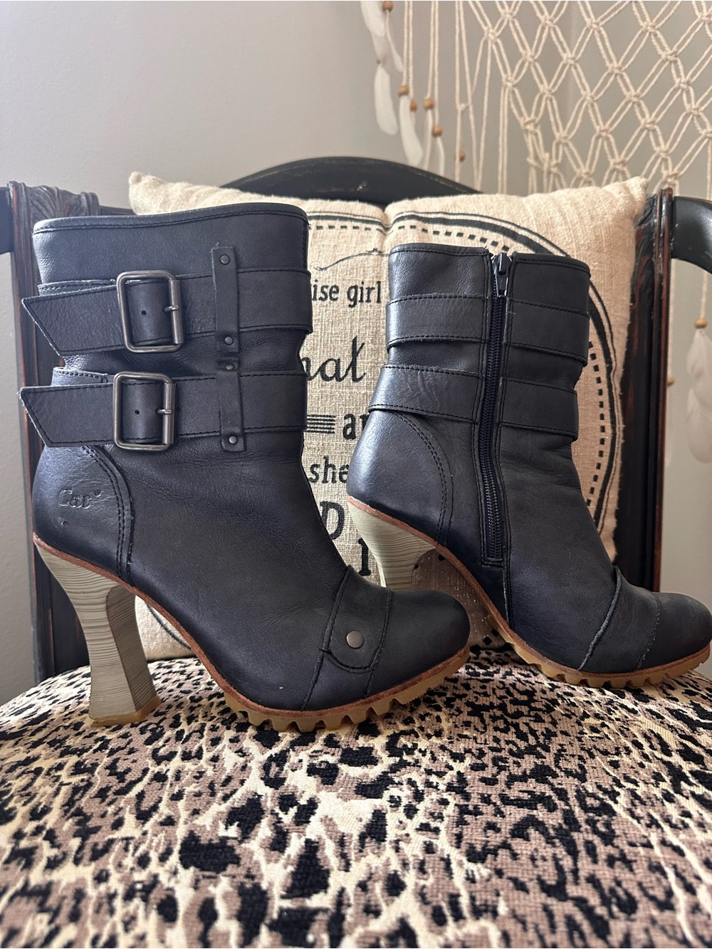 CAT Boutique Collection Black/Blue Women's Mid-Calf Buckle Heeled Boots Sz 6